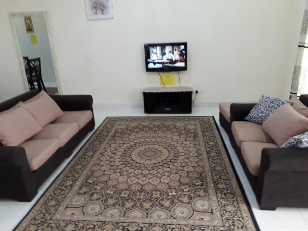 Kenanga Homestay Nilai Zewnętrze zdjęcie